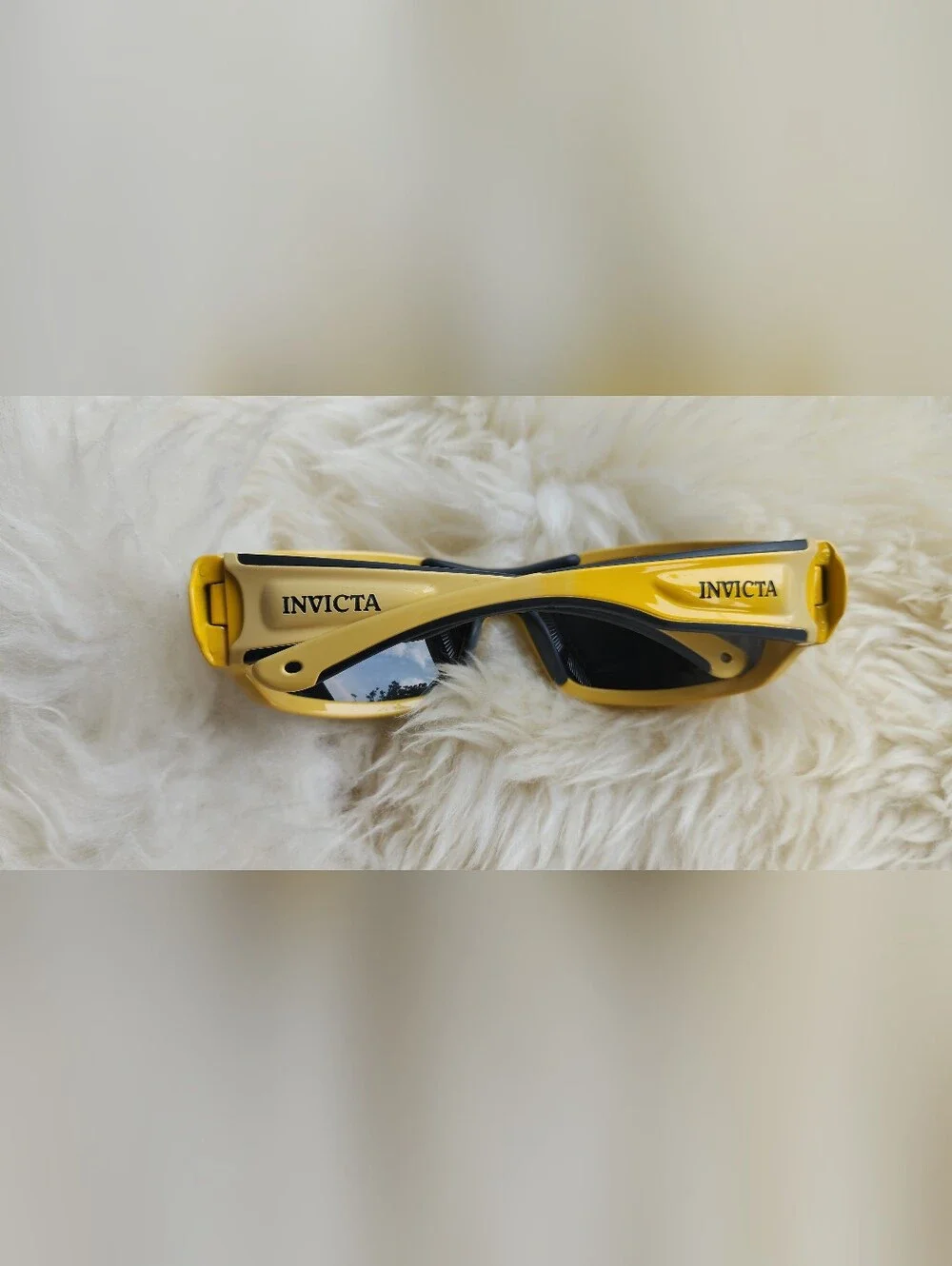 Invicta Men’s Cream Frame Sunglasses with Black Lenses